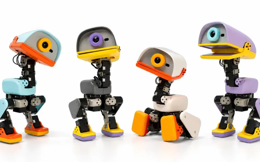 ربات اردکی Microduck معرفی شد؛ یک همراه بامزه که راه میرود و مهارتهای جدید یاد میگیرد!